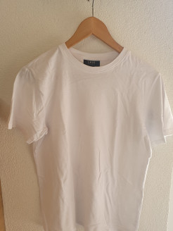 Weißes T-Shirt