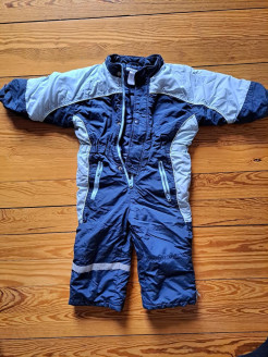 Snow suit