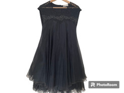 Knee-length dress, black