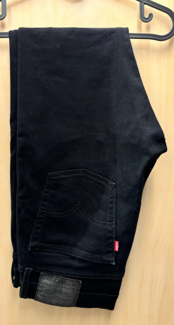 Levis 510 raw jeans