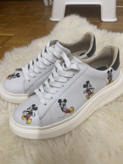 Mickey-Schuhe