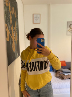 Yellow sweatshirt