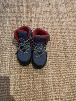 Children's hiking boots size 32