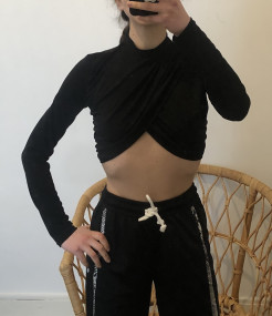 Bershka long-sleeved crop top