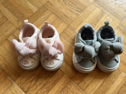 Baby girl shoes (snickers)
