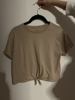 Light brown summer T-shirt / 146-152 (10-12 years)