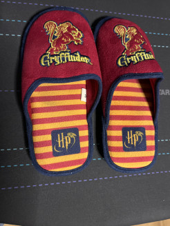 Harry Potter slippers- new (36)