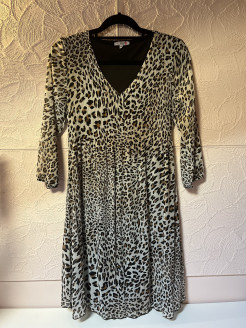 3/4 sleeves leopard dress
