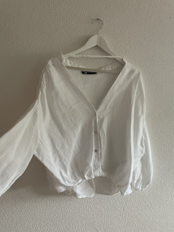 Linen shirt in perfect condition 💛