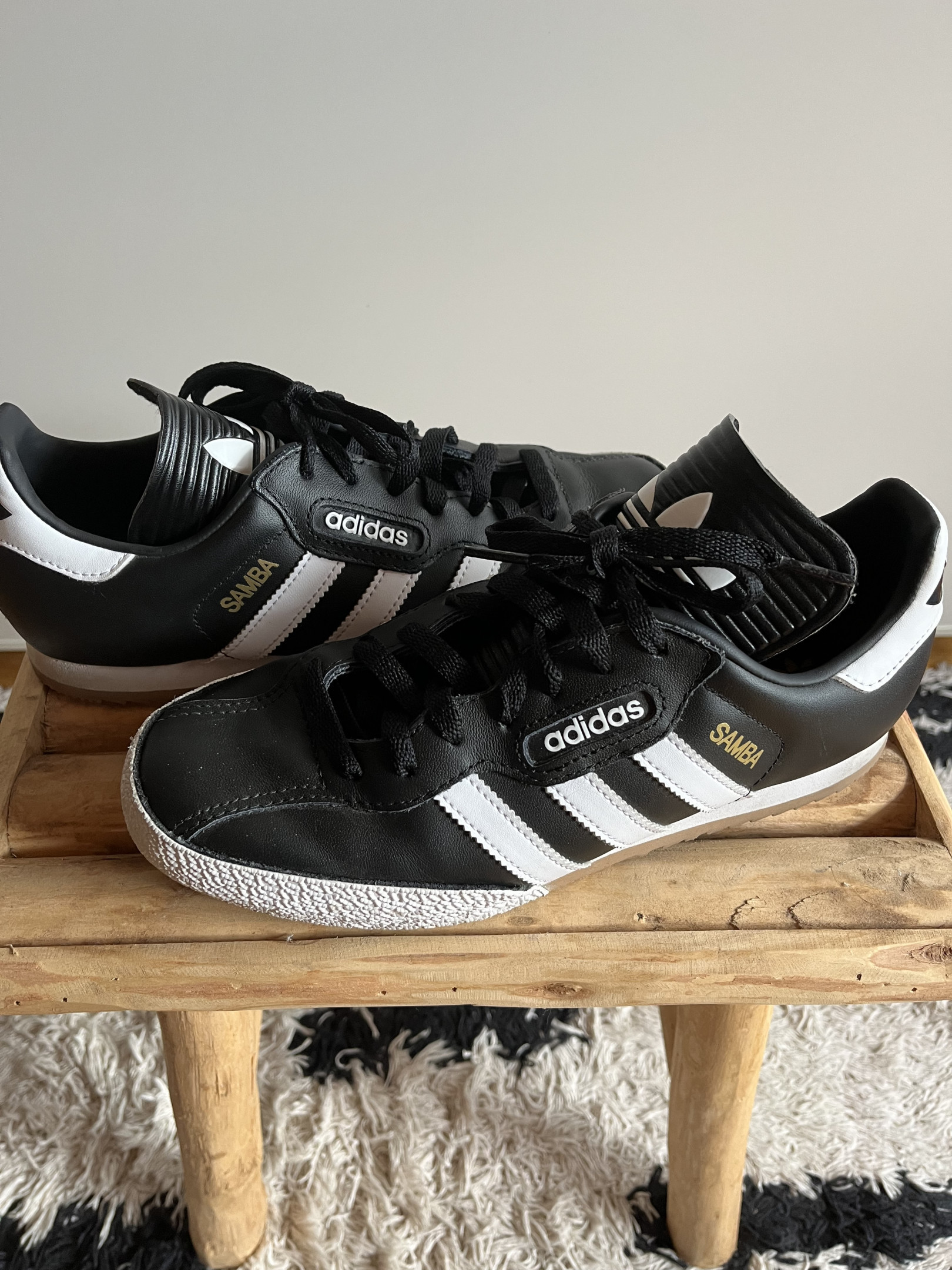 Samba trainers