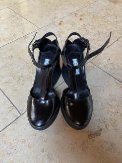 PRADA wedge pumps, new.