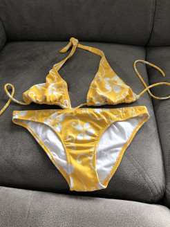 Yellow and white swimming costume S