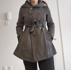 Long grey hooded coat with belt 🧥