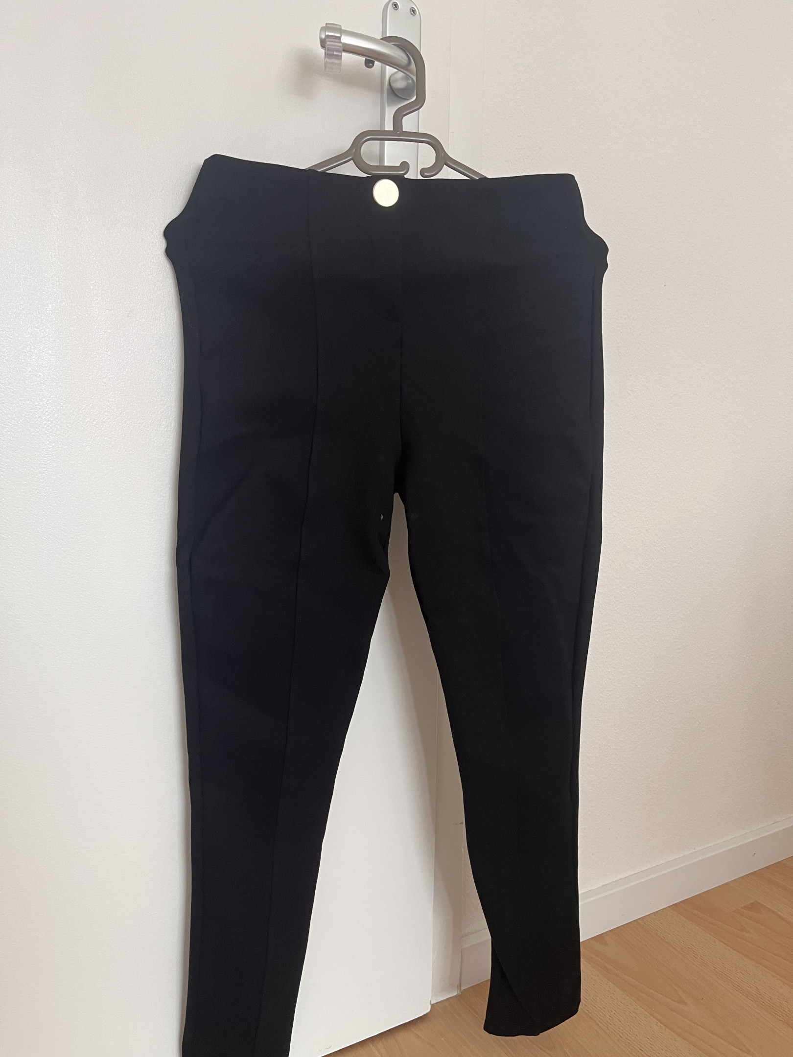 New zara trousers XL