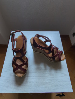 Hohe Schuhe, Wedges