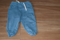 Trousers size 9-12 months