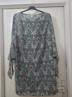 H & M dress from the Morris & Co collection size 52