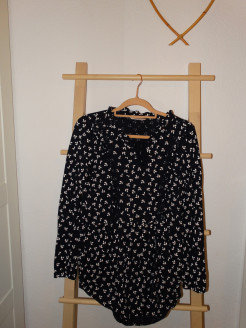 Navy blue tunic with white patterns
