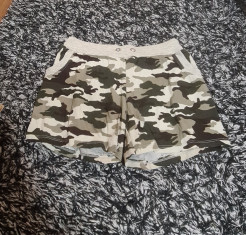 Short en coton imprimé militaire