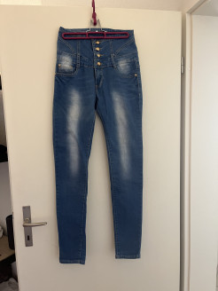 Jean's hohe Taille