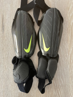 Nike Schienbeinschützer