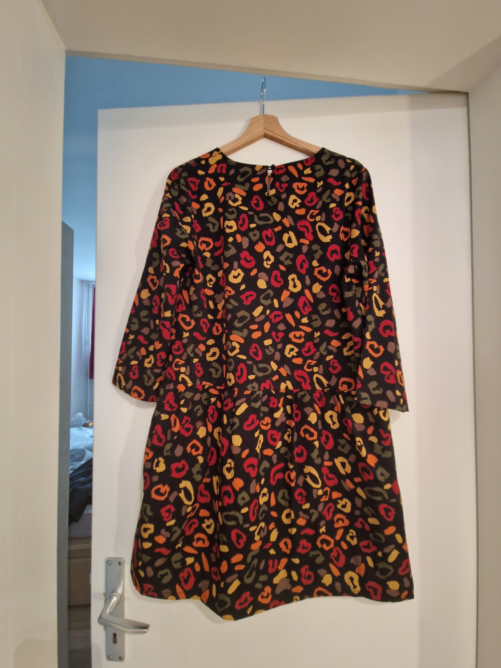 Kleid mit Leopardenmuster