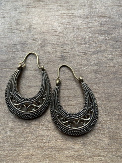 Belles boucles d oreilles en laiton