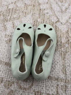Water green leather ballerinas size 22