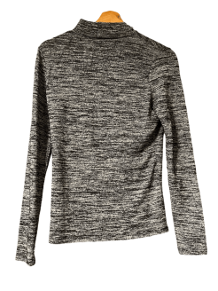 Pull gris à col roulé