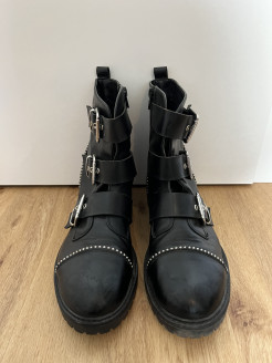 Leather boots (41)