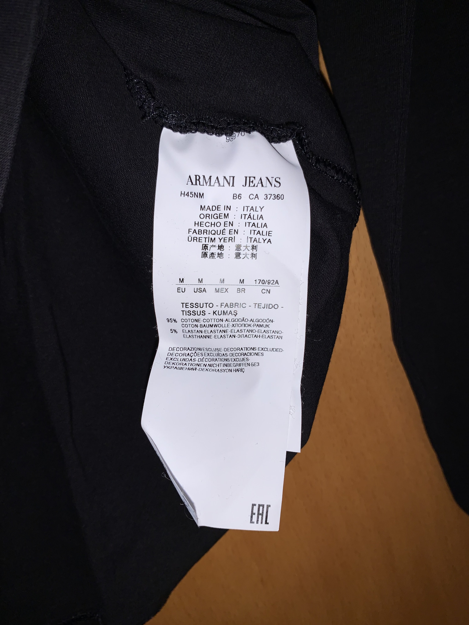 Armani long sleeved T shirt Clozen