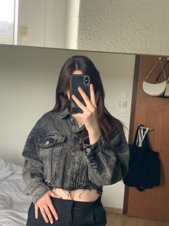 Crop top denim jacket