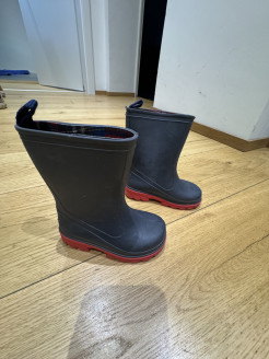 Rain boots