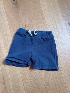 Shorts size 80