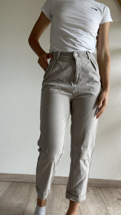 Grey cropped trousers