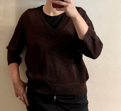 Brauner Pullover mit V-Ausschnitt und 3/4-Ärmeln