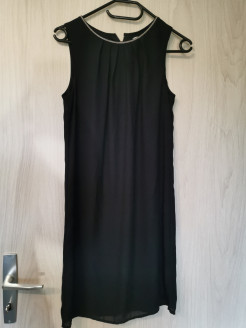 Navy blue dress, pretty neckline t. 34