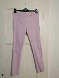Pantalon chino couleur lila