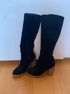 Bottes à talon noir