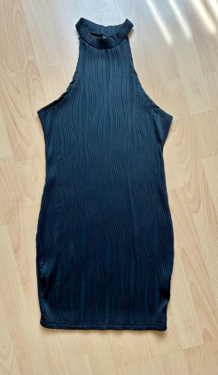 Short black dress, size S