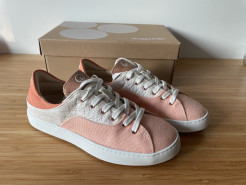 Angarde women's trainers Size 38 NEW