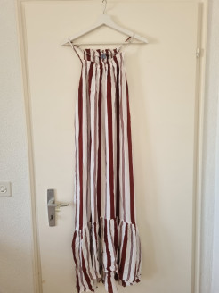 Robe d'été à rayures blanche et marron