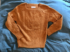 Warm camel jumper 36/38 S