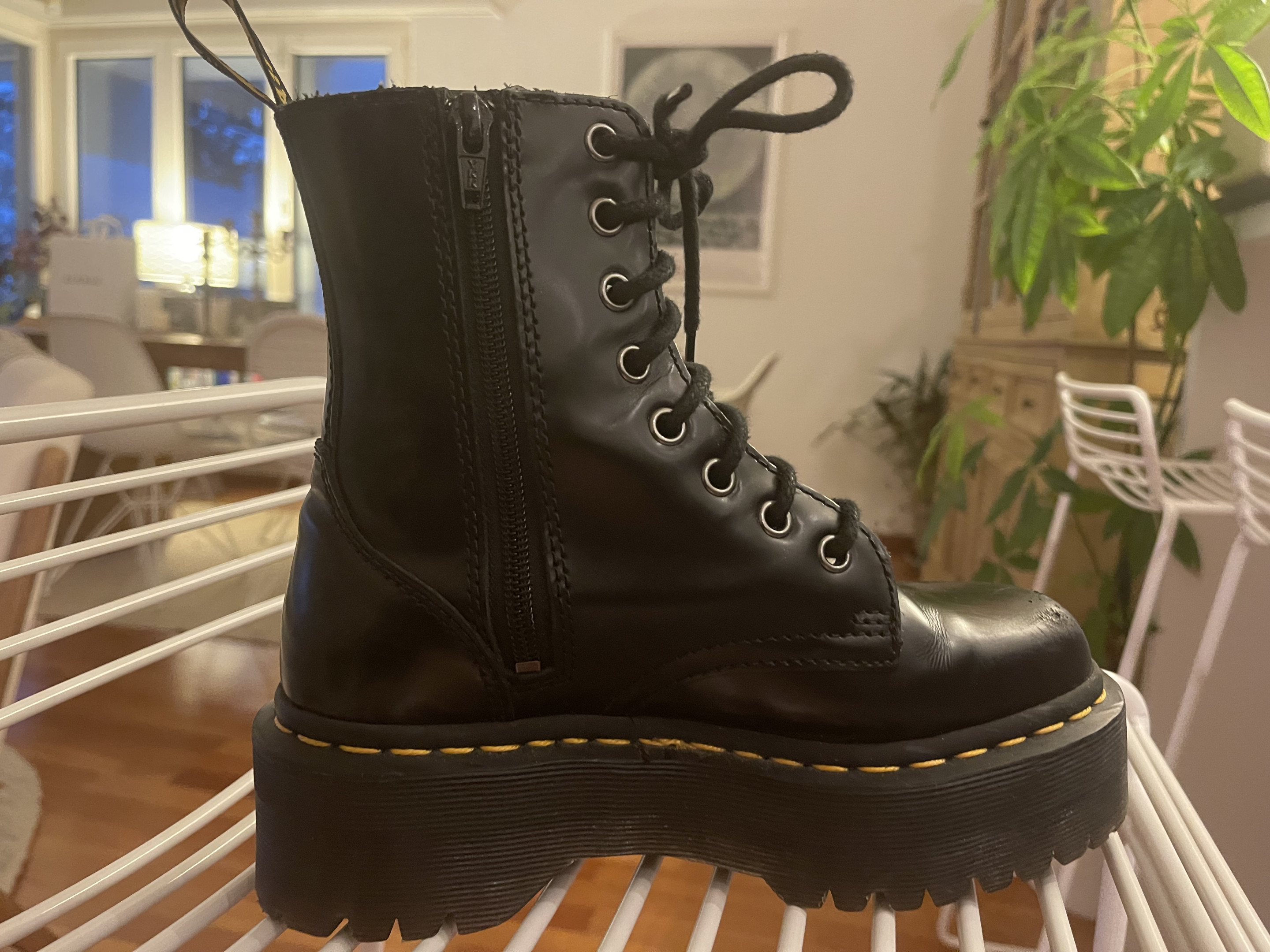 Doc martens outlet jadon used