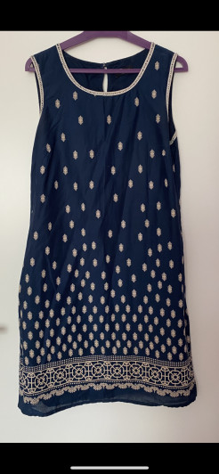 Robe C&A bleu à motifs