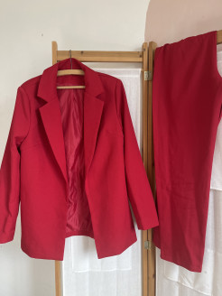 Red suit set