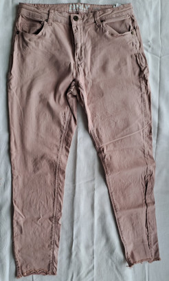 pink denim trousers