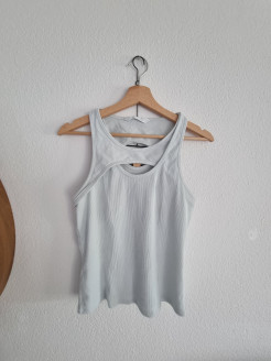 Tanktop aus zwei Materialien