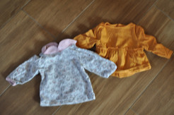 Set of 2 pullovers size 1 month