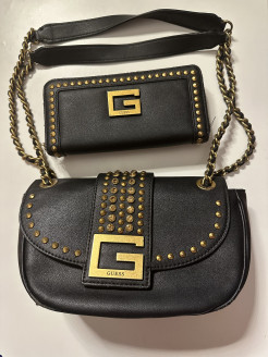 Sac guess avec le portefeuille